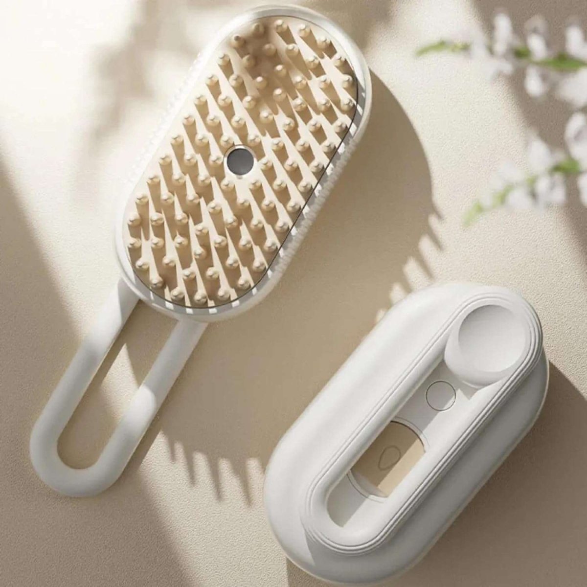 BROSSE POUR CHAT - Brosse à vapeur | VapoBrush™ - La Chattitude